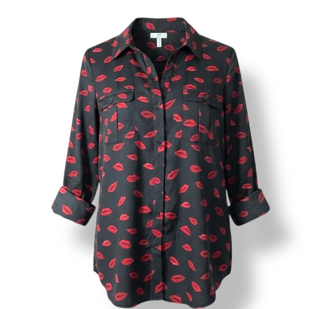 Joie Red Lips Print‎ XS Black Button Down Top Heart Kiss Print Roll Tab Sleeves